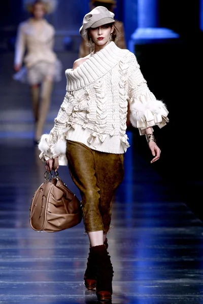 Look 5